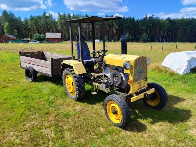 Traktor ES320 18 Km