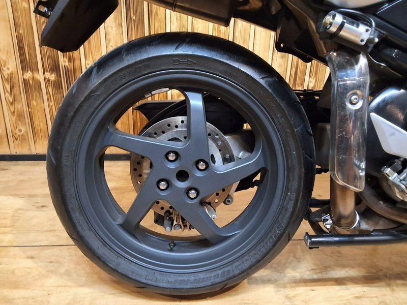 Honda VFR ## ZADBANY ## BŁYSZCZY # technicznie super# raty KUP ONLINE