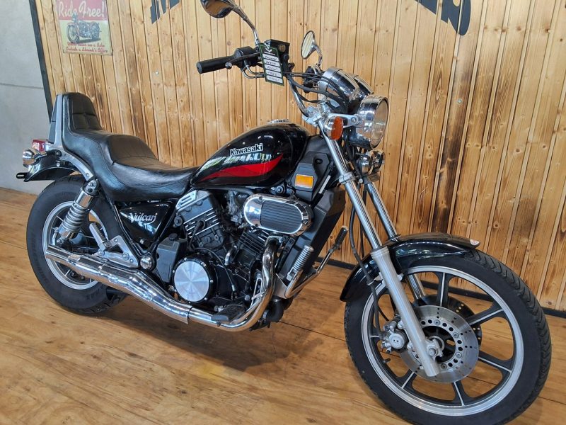 Kawasaki Vulcan ## Piękny Motocykl KAWASAKI VN750 VULCAN , zadbany ** BARDZO ZADBANY