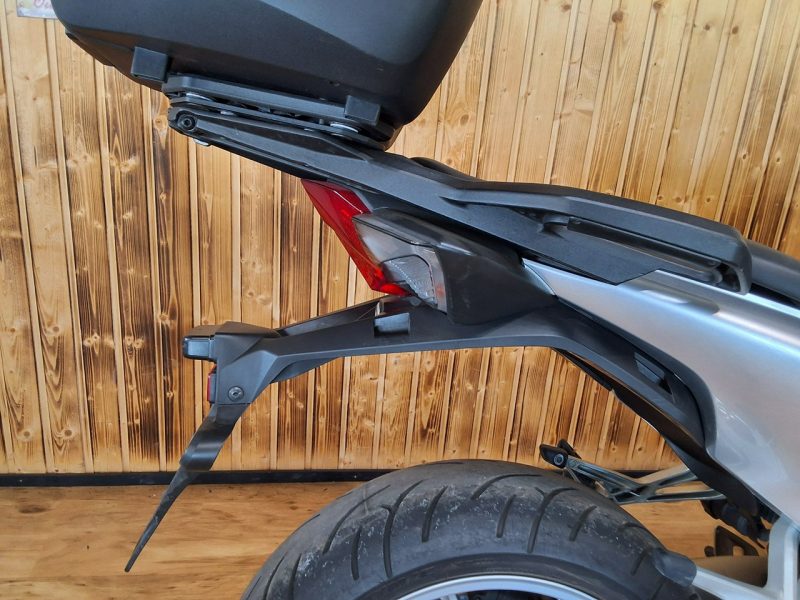 Honda VFR ## ZADBANY ## BŁYSZCZY # VFR1200 FD 170ps automatyczna skrzynia