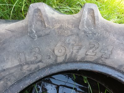 Opony bkt 13.6-24