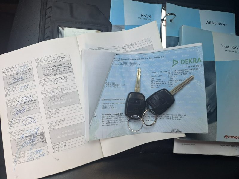 Toyota RAV-4 *SUPER* benzyna 2.0VVT-i** 4x4 ** z Niemiec ** PiĘKNA* klimatronik * II (2000-2005)