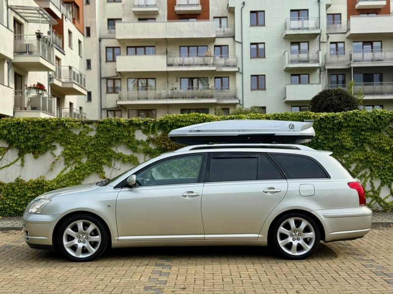 Toyota Avensis 2.0 BOX gratis !! II (2003-2009)