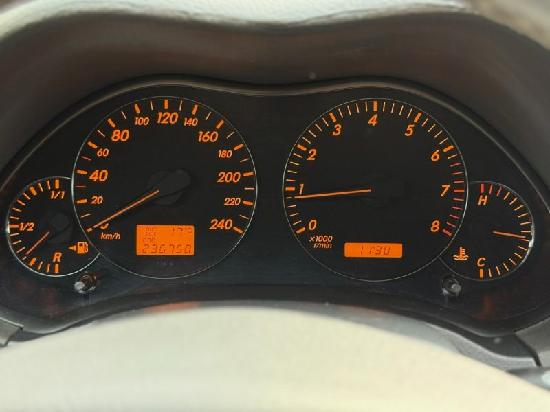 Toyota Avensis 2.0 BOX gratis !! II (2003-2009)