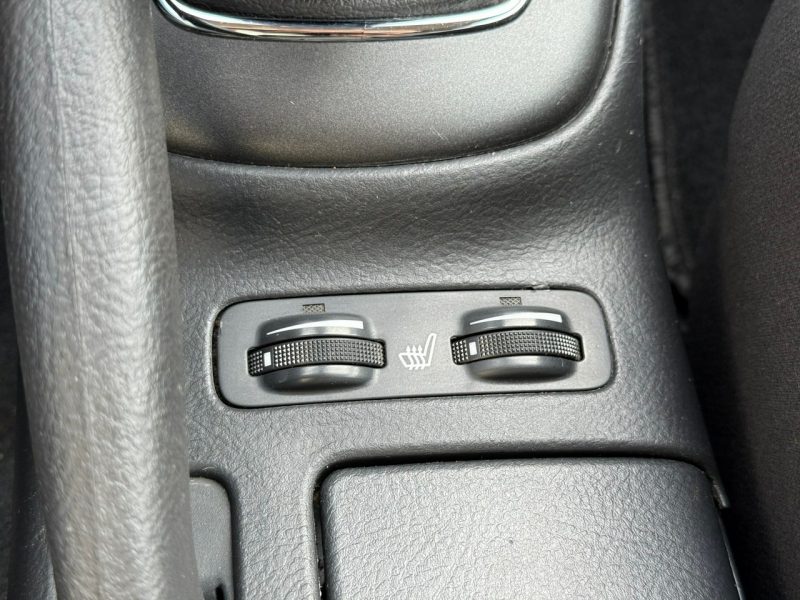 Toyota Avensis 2.0 BOX gratis !! II (2003-2009)