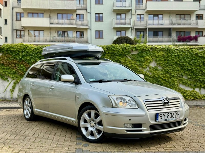 Toyota Avensis 2.0 BOX gratis !! II (2003-2009)