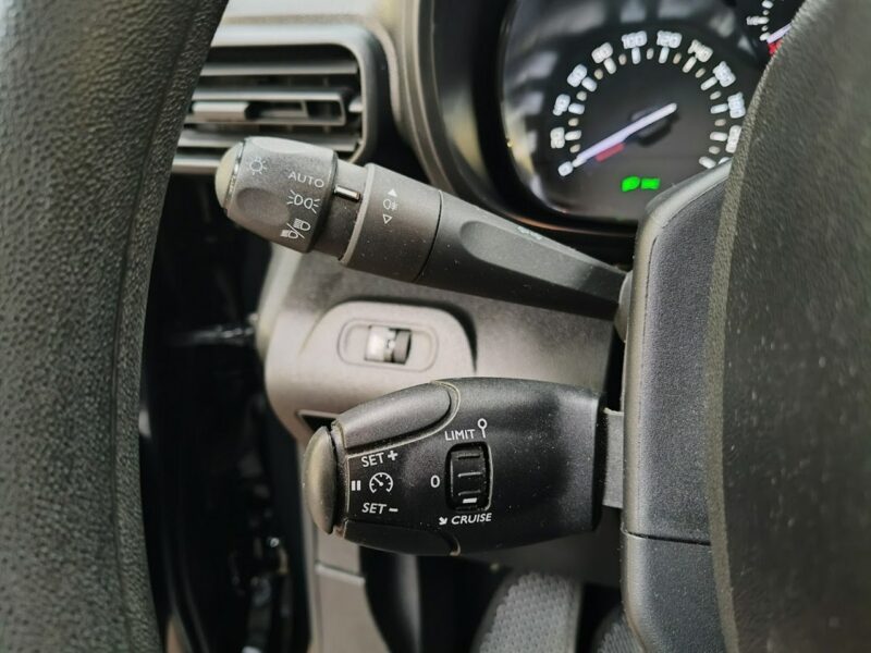 Toyota Proace City 1.5 102KM Rej. 12.2020r 81 tyś km, I Właściciel, FV 23%