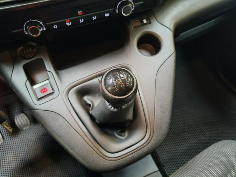Toyota Proace City 1.5 102KM Rej. 12.2020r 81 tyś km, I Właściciel, FV 23%