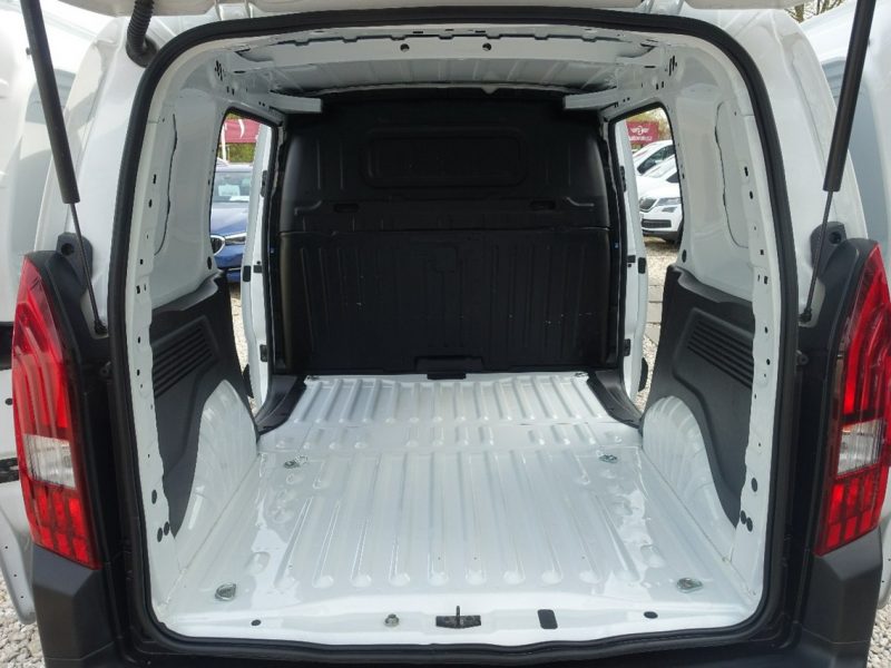 Peugeot Partner Fv 23%*Gwarancja*2 x Boczne Drzwi*Pełny serwis*100% Org. Lakier*Navi*