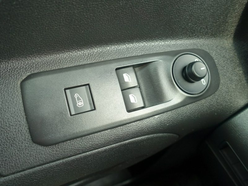 Peugeot Partner Fv 23%*Gwarancja*2 x Boczne Drzwi*Pełny serwis*100% Org. Lakier*Navi*