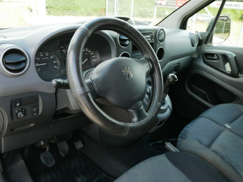 Peugeot Partner 1.6HDi 90KM -Klima -Kraj -Nowy rozrząd - 1 wł od 10 lat +Koła zima