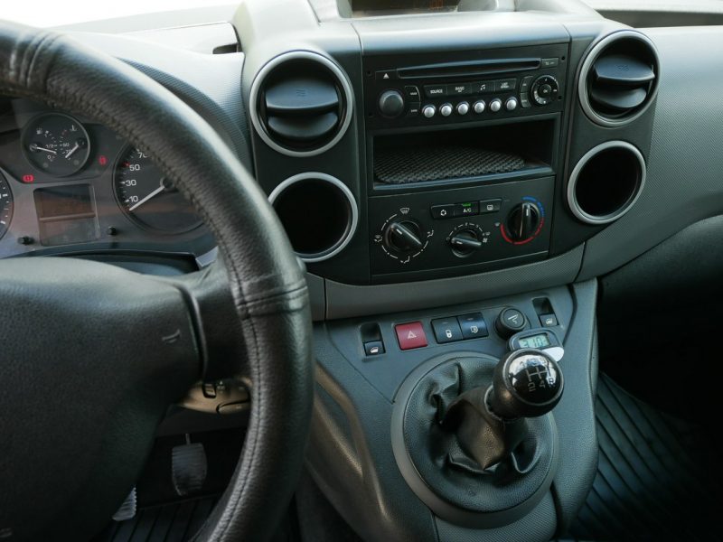 Peugeot Partner 1.6HDi 90KM -Klima -Kraj -Nowy rozrząd - 1 wł od 10 lat +Koła zima