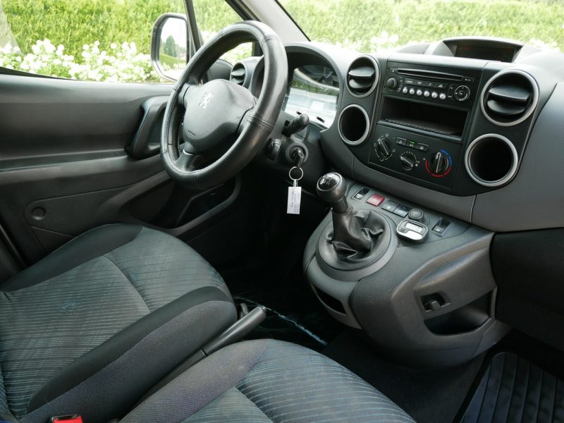 Peugeot Partner 1.6HDi 90KM -Klima -Kraj -Nowy rozrząd - 1 wł od 10 lat +Koła zima