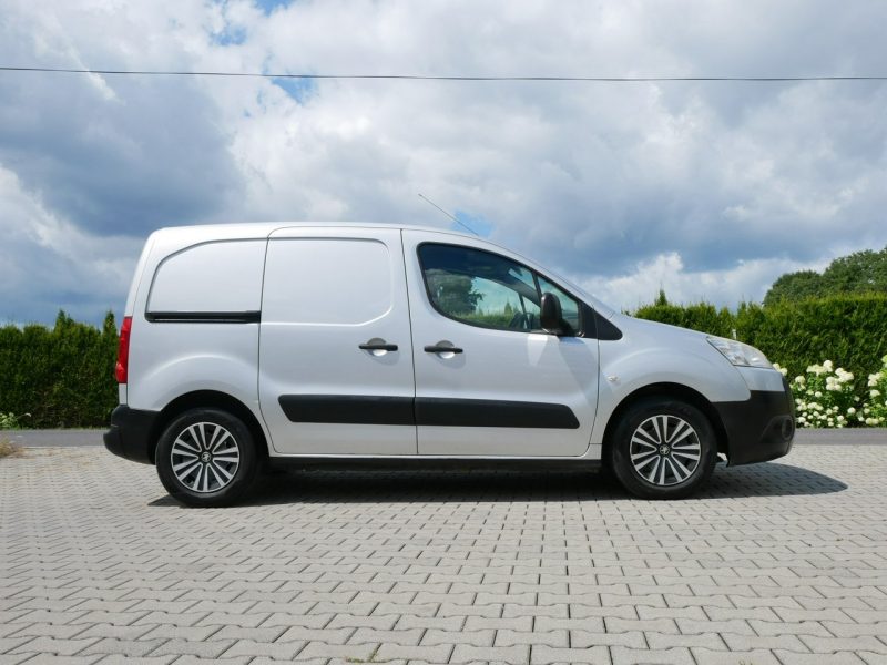 Peugeot Partner 1.6HDi 90KM -Klima -Kraj -Nowy rozrząd - 1 wł od 10 lat +Koła zima