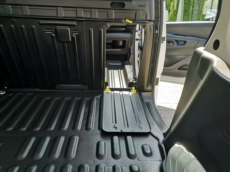 Opel Combo 1.5TDCI 102KM Klima Tempomat Sensory Tempomat Serwis Gwarancja
