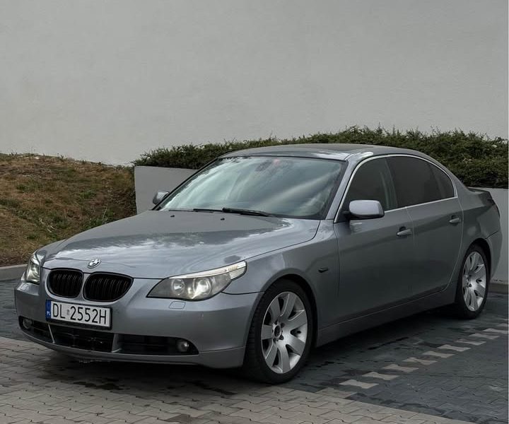 BMW E60 530i 2003r