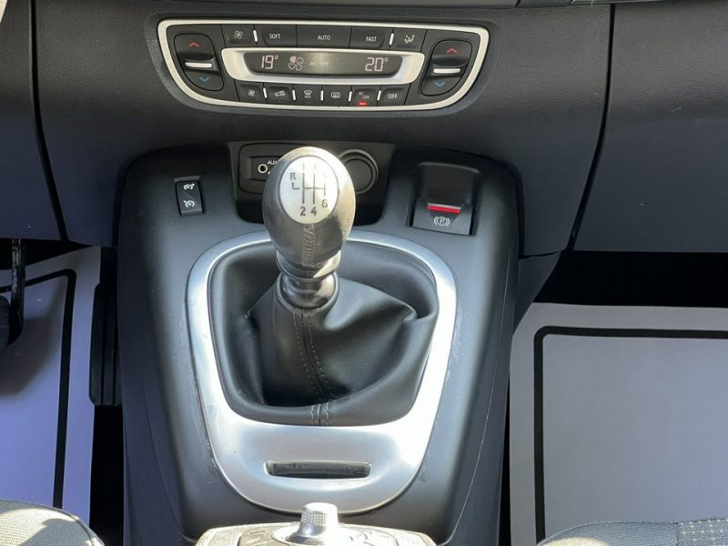 Renault Grand Scenic Gwarancja na rok w cenie auta * Wyjątkowo Ładny * Udok. Przebieg * II (2009-2016)