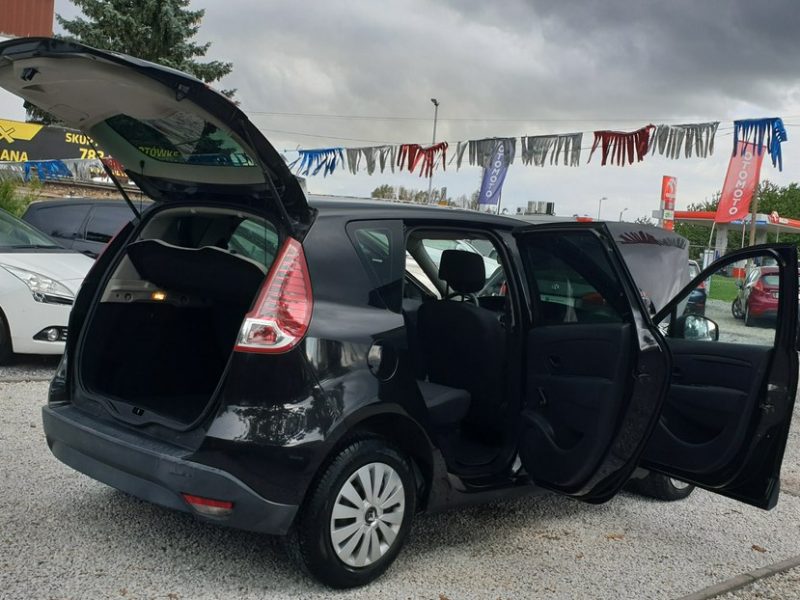 Renault Scenic 1 ROK GWARANCJI W CENIE!! Navi ,Manual 6biegów ,Możliwa Zamiana III (2009-2016)