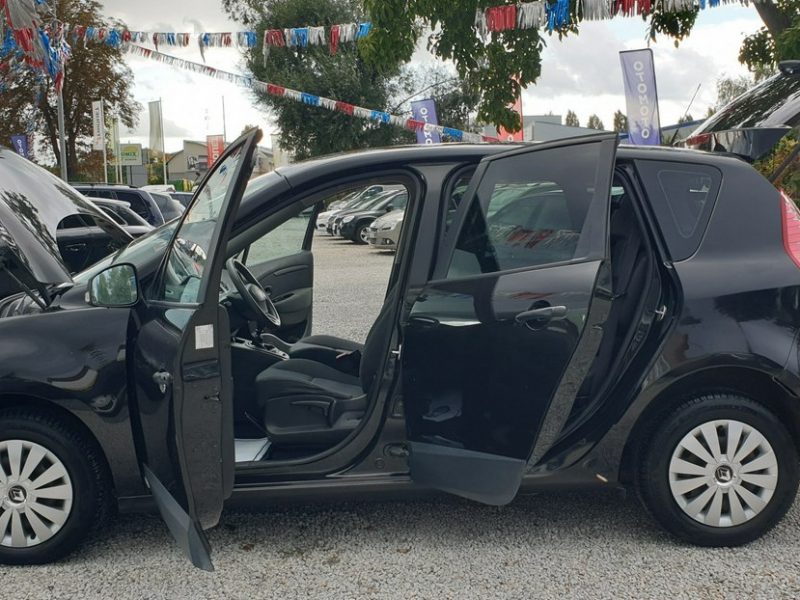 Renault Scenic 1 ROK GWARANCJI W CENIE!! Navi ,Manual 6biegów ,Możliwa Zamiana III (2009-2016)