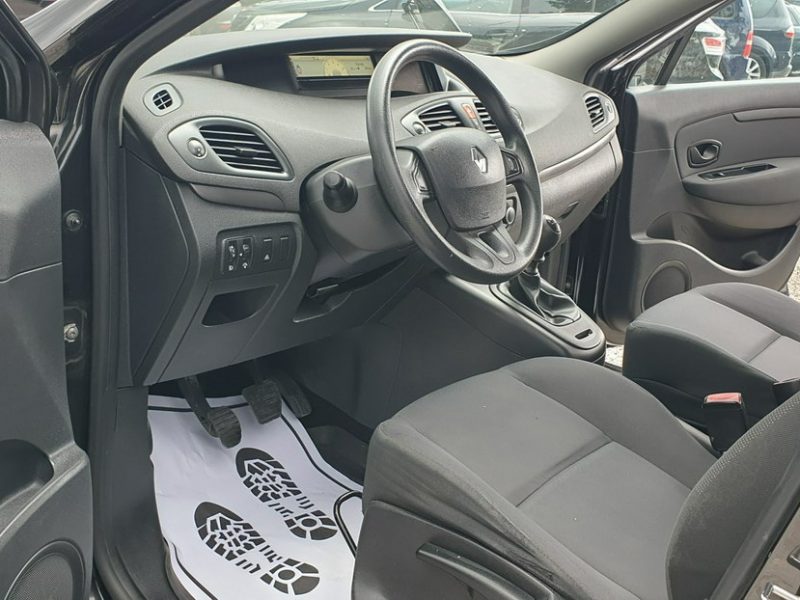 Renault Scenic 1 ROK GWARANCJI W CENIE!! Navi ,Manual 6biegów ,Możliwa Zamiana III (2009-2016)