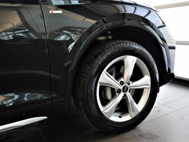 Audi Q5 55 TFSI e 36KM quattro Plug In Sline Stronic Alcantara ACC LED Kamera FY (2017-)