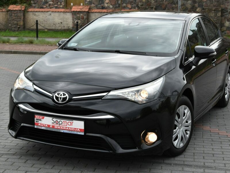 Toyota Avensis 1.6 132KM 2015r. lift SALON climatronic czujniki 138tkm Polecam III (2009-)