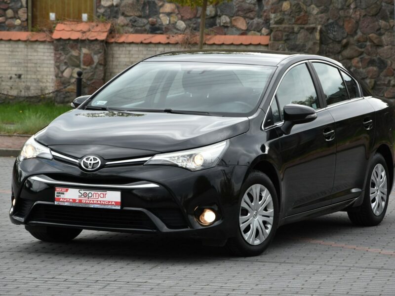 Toyota Avensis 1.6 132KM 2015r. lift SALON climatronic czujniki 138tkm Polecam III (2009-)