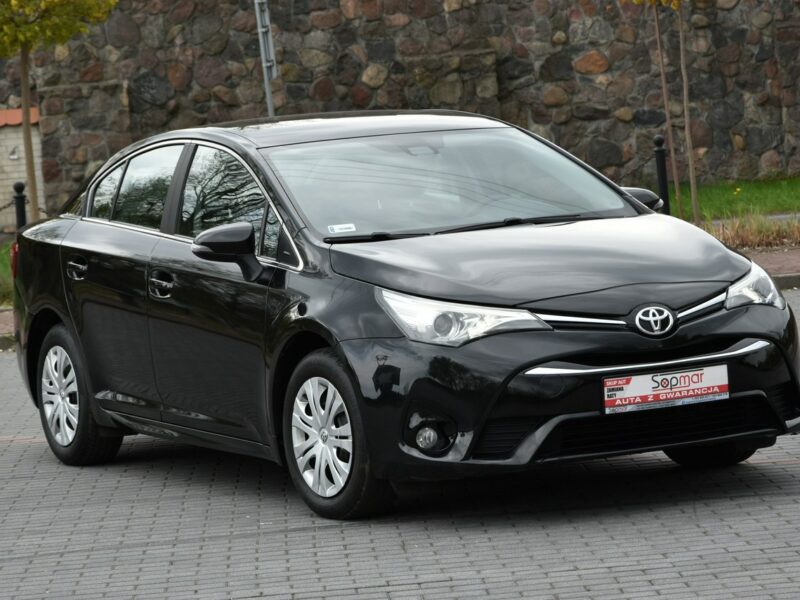 Toyota Avensis 1.6 132KM 2015r. lift SALON climatronic czujniki 138tkm Polecam III (2009-)