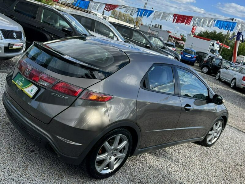 Honda Civic -SPRZEDANY- 1.8 Benzyna * Super Stan*Welur* Mozliwa Zamiana * 2X Koła VIII (2006-2011)
