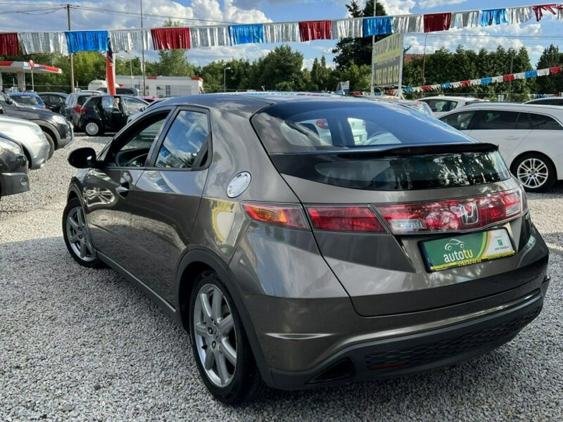 Honda Civic -SPRZEDANY- 1.8 Benzyna * Super Stan*Welur* Mozliwa Zamiana * 2X Koła VIII (2006-2011)