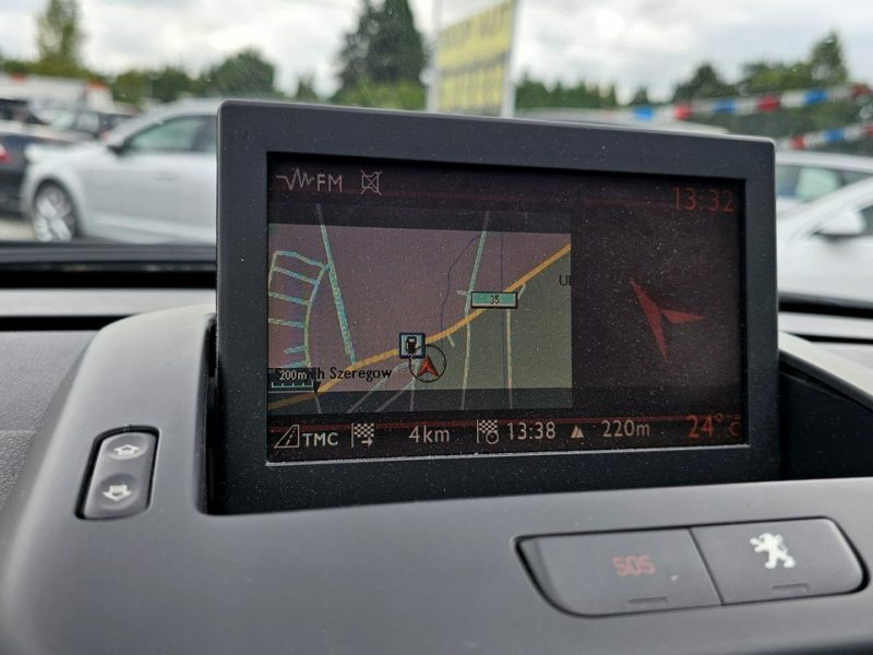 Peugeot 5008 Navi * Panorama / Head Up . 120 KM - 1.6 benz * GWARANCJA/.3SZT I (2009-2017)