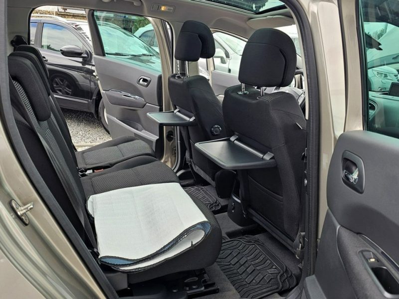 Peugeot 5008 Navi * Panorama / Head Up . 120 KM - 1.6 benz * GWARANCJA/.3SZT I (2009-2017)