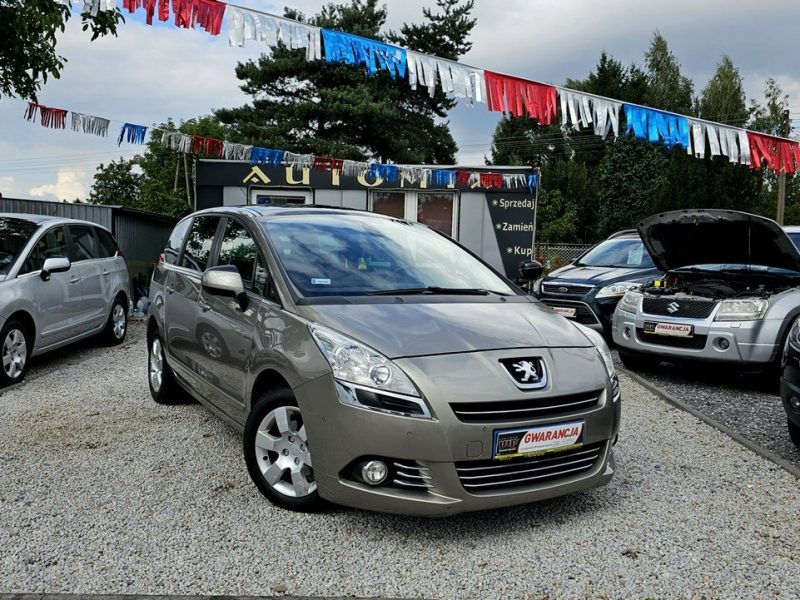 Peugeot 5008 Navi * Panorama / Head Up . 120 KM - 1.6 benz * GWARANCJA/.3SZT I (2009-2017)