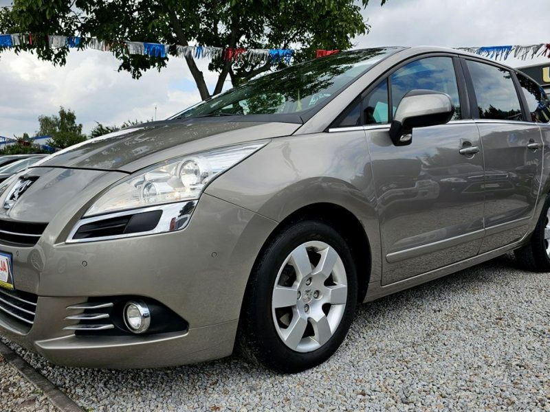 Peugeot 5008 Navi * Panorama / Head Up . 120 KM - 1.6 benz * GWARANCJA/.3SZT I (2009-2017)