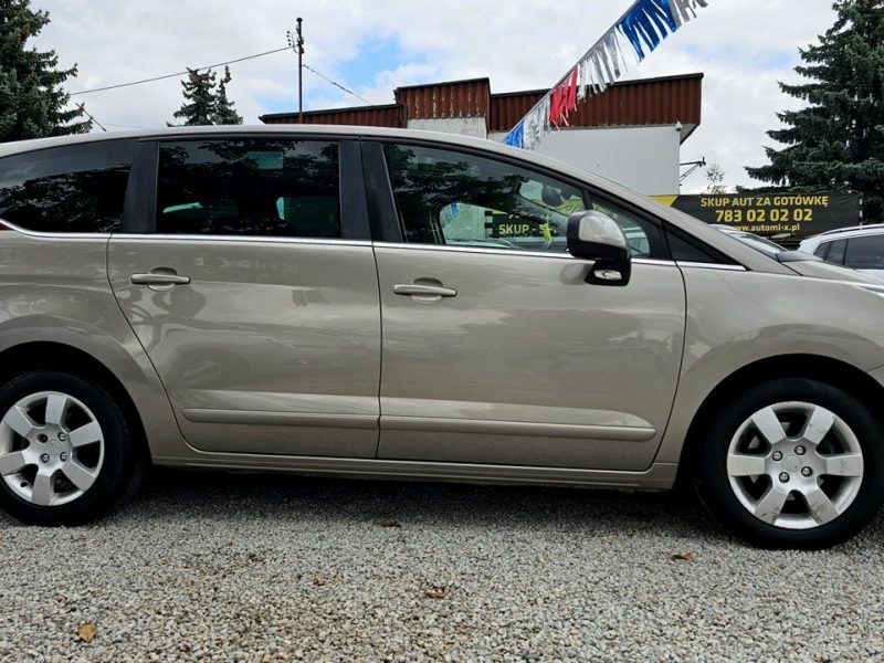 Peugeot 5008 Navi * Panorama / Head Up . 120 KM - 1.6 benz * GWARANCJA/.3SZT I (2009-2017)