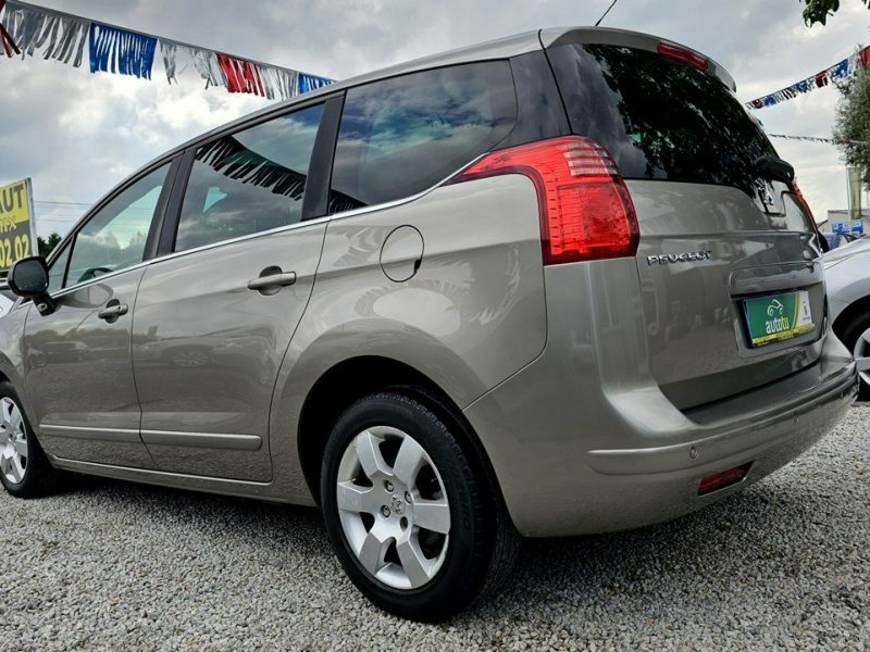 Peugeot 5008 Navi * Panorama / Head Up . 120 KM - 1.6 benz * GWARANCJA/.3SZT I (2009-2017)