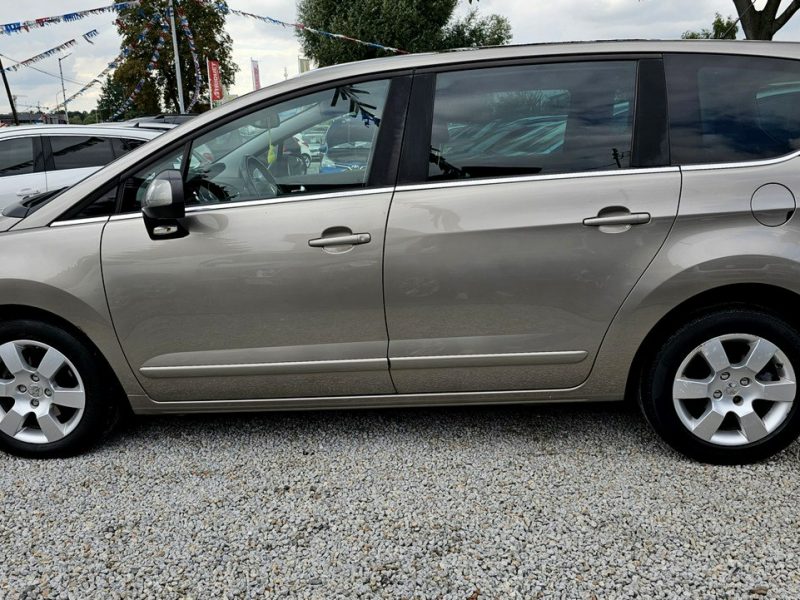 Peugeot 5008 Navi * Panorama / Head Up . 120 KM - 1.6 benz * GWARANCJA/.3SZT I (2009-2017)