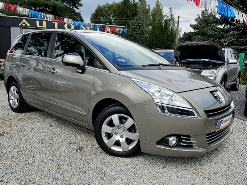 Peugeot 5008 Navi * Panorama / Head Up . 120 KM - 1.6 benz * GWARANCJA/.3SZT I (2009-2017)