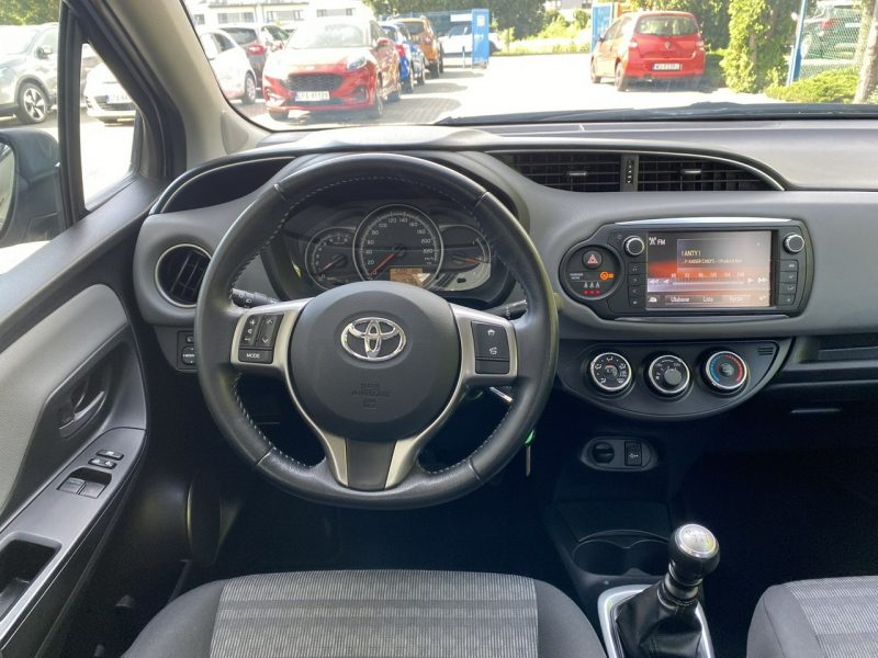 Toyota Yaris 1.3 99KM Kamera,Bluetooth, Gwarancja III (2011-2019)
