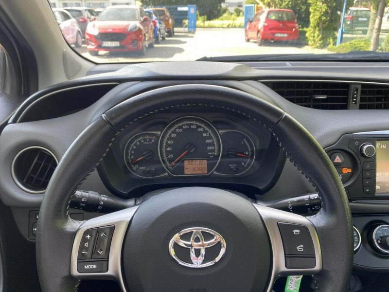 Toyota Yaris 1.3 99KM Kamera,Bluetooth, Gwarancja III (2011-2019)