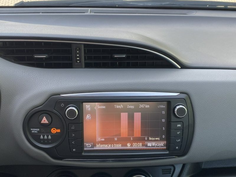 Toyota Yaris 1.3 99KM Kamera,Bluetooth, Gwarancja III (2011-2019)
