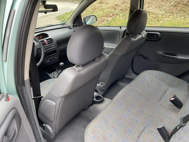 Opel Corsa Opel Corsa Opłacony Benzyna Mały przebieg Klima C (2000-2006)