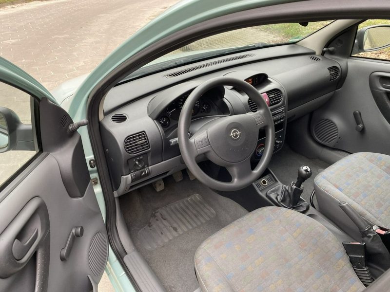 Opel Corsa Opel Corsa Opłacony Benzyna Mały przebieg Klima C (2000-2006)