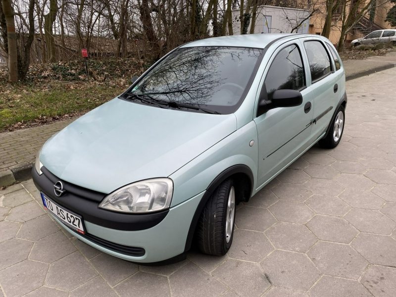 Opel Corsa Opel Corsa Opłacony Benzyna Mały przebieg Klima C (2000-2006)