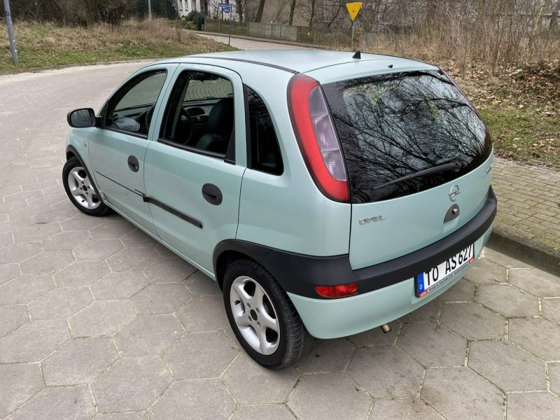 Opel Corsa Opel Corsa Opłacony Benzyna Mały przebieg Klima C (2000-2006)