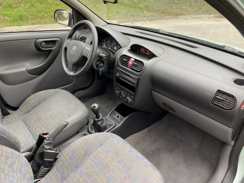 Opel Corsa Opel Corsa Opłacony Benzyna Mały przebieg Klima C (2000-2006)