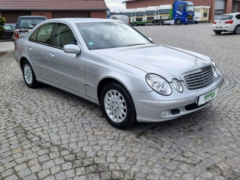 Mercedes E 200 (Nr. 104) E Klasa E200 Kompressor W211, 163 KM, alu felgi, 2003 rok W211 (2002-2009)