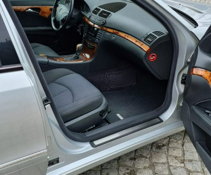 Mercedes E 200 (Nr. 104) E Klasa E200 Kompressor W211, 163 KM, alu felgi, 2003 rok W211 (2002-2009)