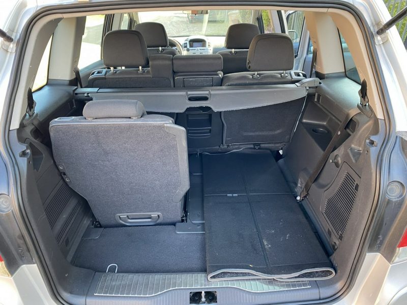 Opel Zafira Niezawodna,mocna benzyna,7 m,hak ,po liftingu,tempomat, opony wielosez B (2005-2011)
