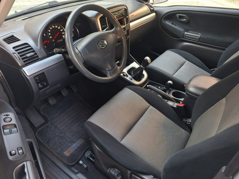 Suzuki Grand Vitara * BDB stan* 4X4 * 1.6benz* II (2005-2015)